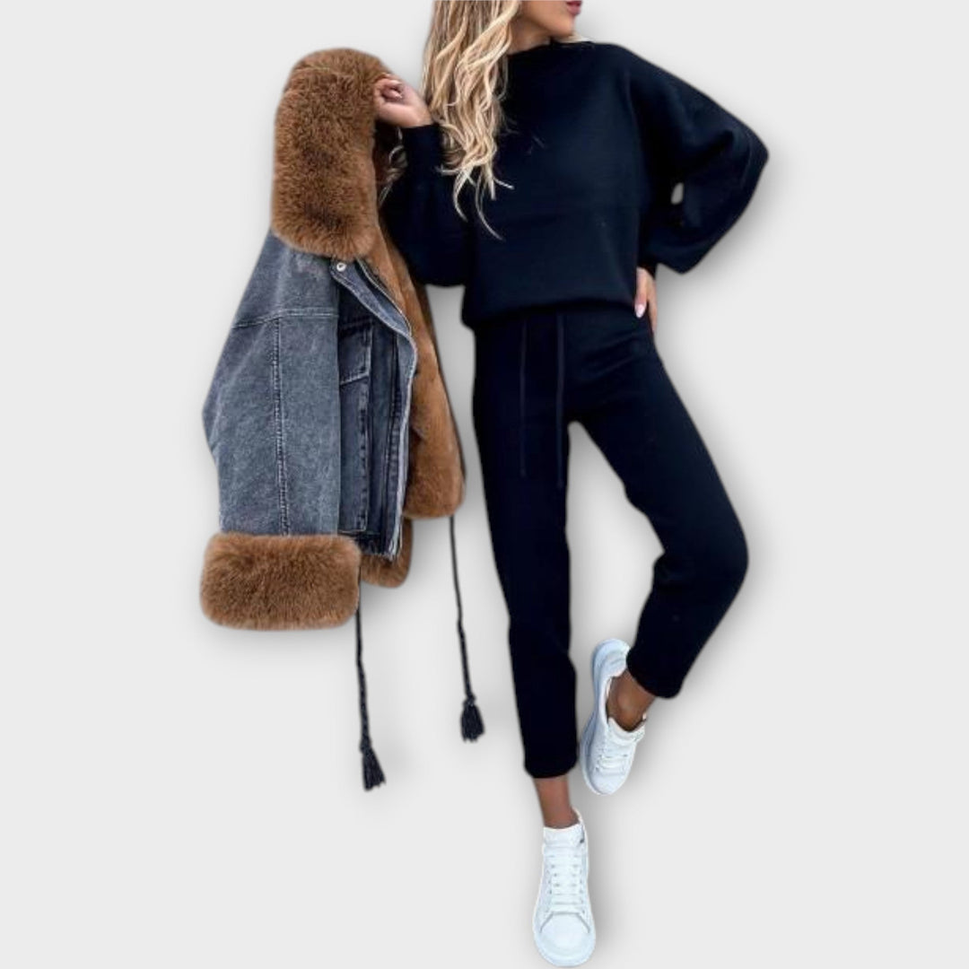Set cu Design Elegant și Confortabil
