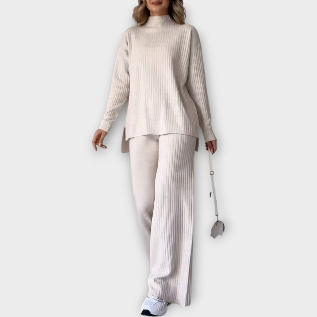 Set Tricotat cu Design Confortabil
