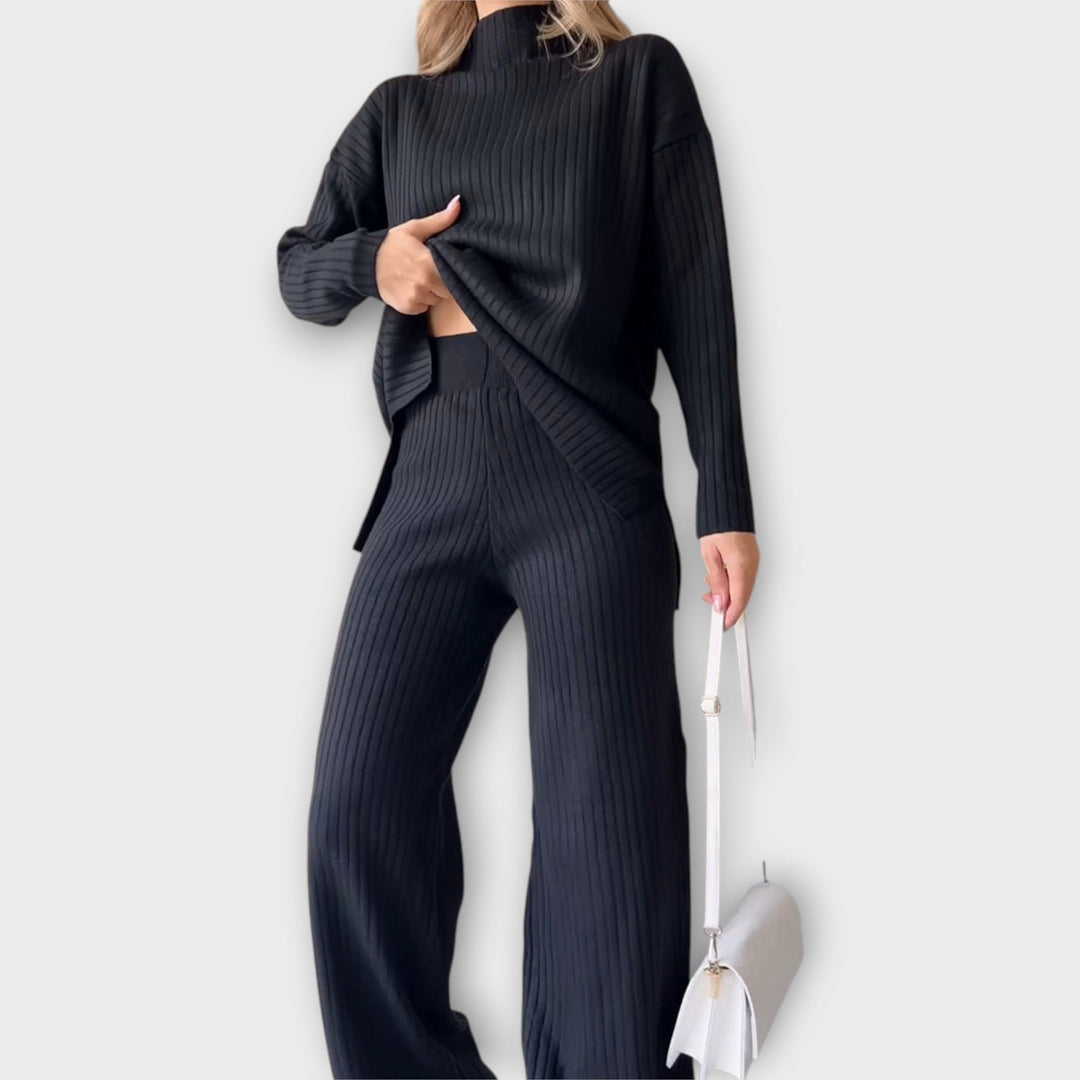 Set Tricotat cu Design Confortabil