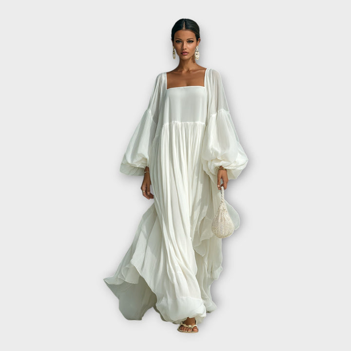 Rochie elegantă cu design minimalist și aerisire