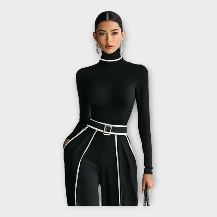 Salopetă elegantă cu design minimalist