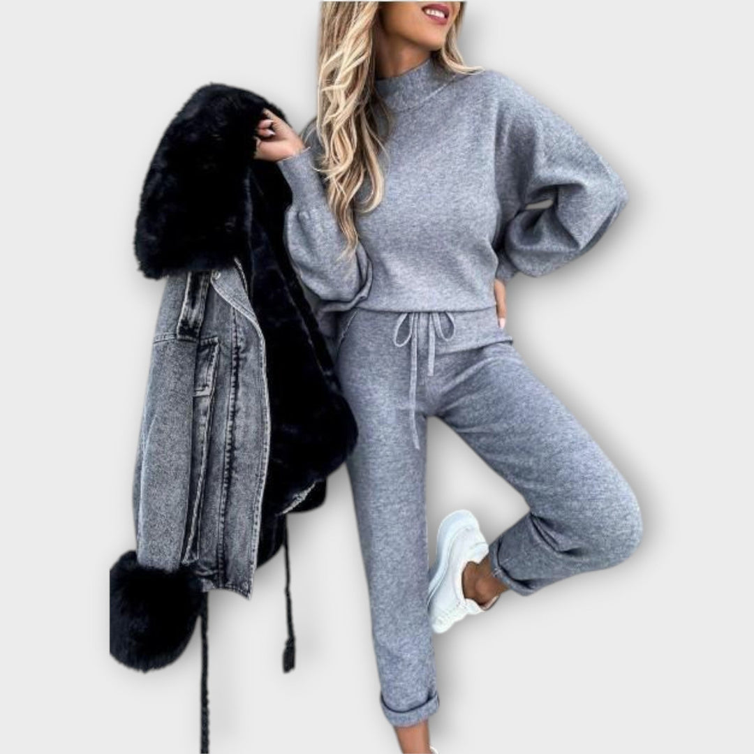 Set cu Design Elegant și Confortabil