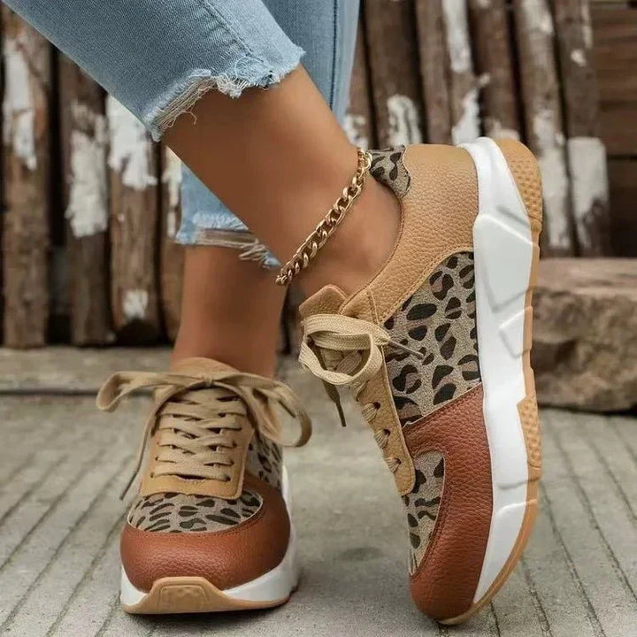 Crissa - Print elegant cu cerb