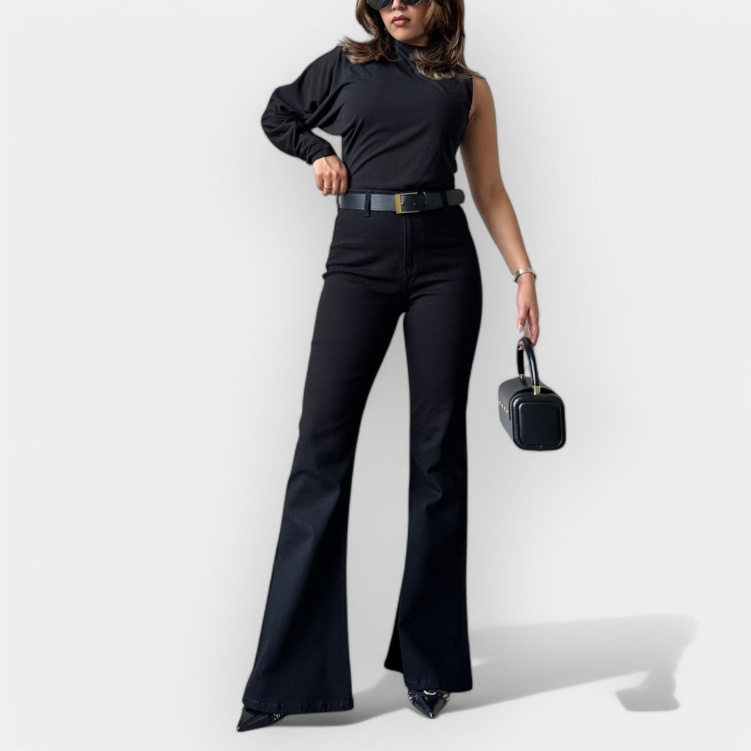 "Jeans Flare cu Talie Înaltă" can be rewritten as "Jeans Flare cu Talie Înaltă pentru Un Look Elegant".