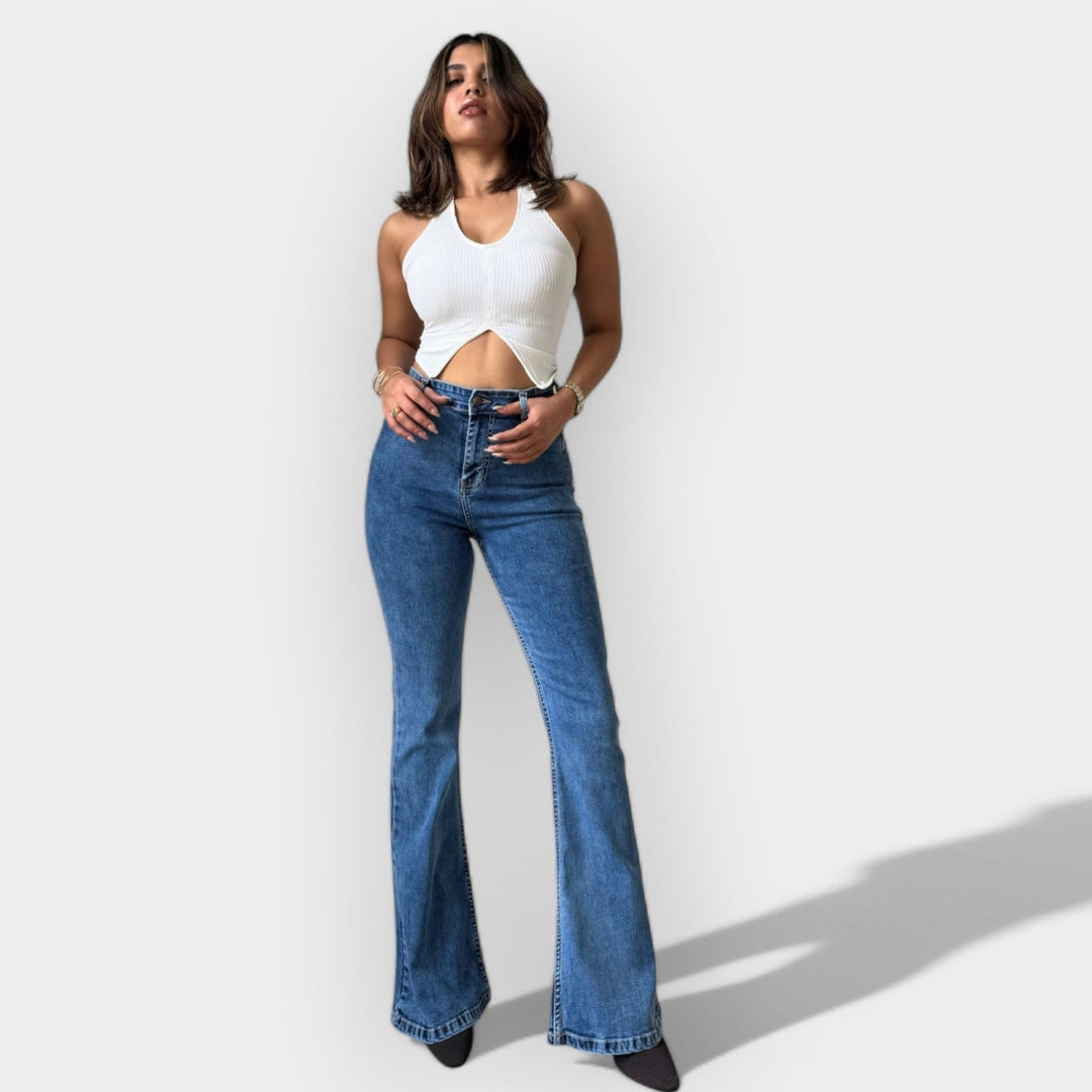 "Jeans Flare cu Talie Înaltă" can be rewritten as "Jeans Flare cu Talie Înaltă pentru Un Look Elegant".
