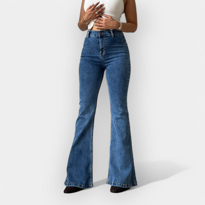 "Jeans Flare cu Talie Înaltă" can be rewritten as "Jeans Flare cu Talie Înaltă pentru Un Look Elegant".