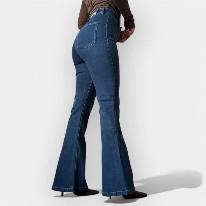 "Jeans Flare cu Talie Înaltă" can be rewritten as "Jeans Flare cu Talie Înaltă pentru Un Look Elegant".