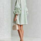 DELIA - Rochie Mini din Amestec de In cu Mansete Legate în Nuante de Roz si Verde Salvie