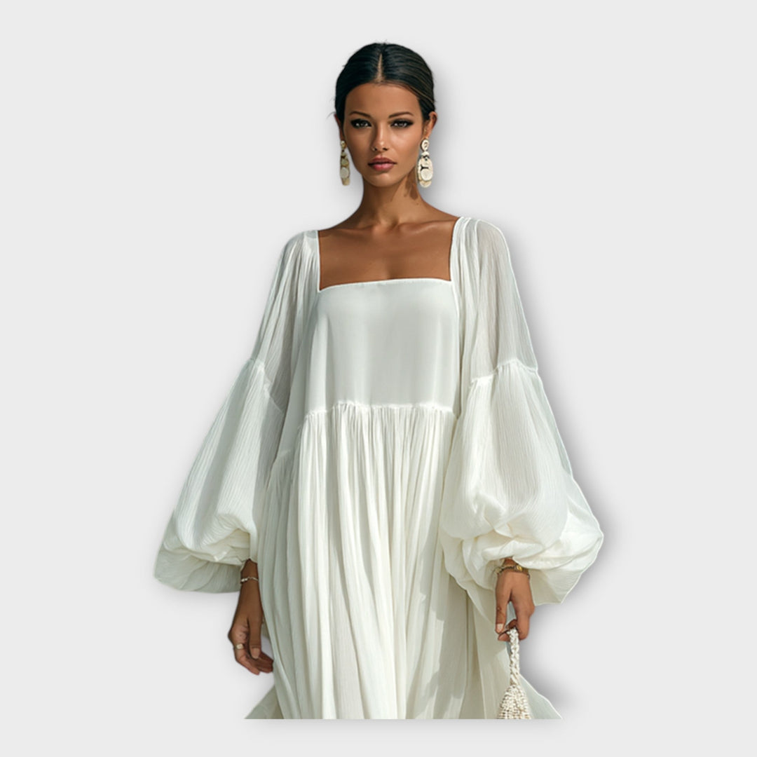 Rochie elegantă cu design minimalist și aerisire