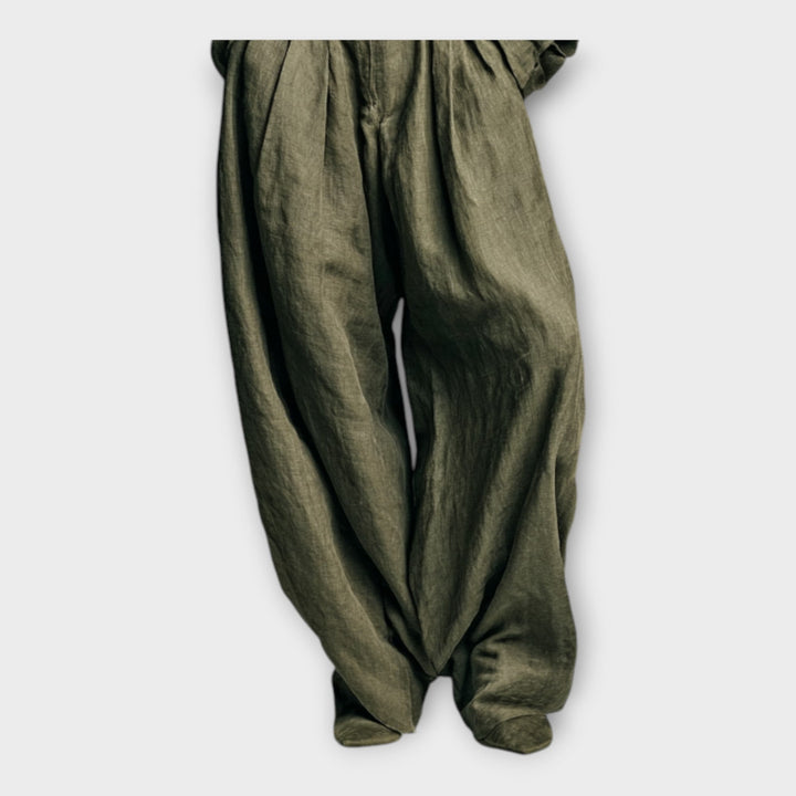 Cămașă și pantaloni cu stil fără efort